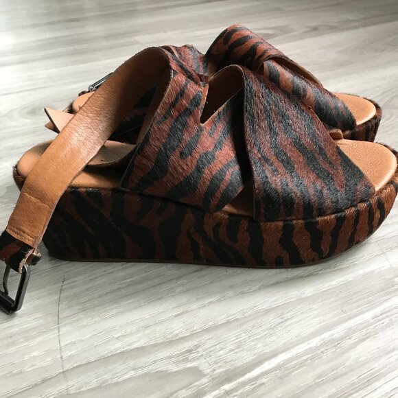 Matisse Runway Leather Calf Fur Brown Platform Sandals - Picture 3 of 7